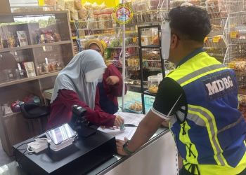 MASIH GUNA BEG PLASTIK JINJIT? MDBG TURUN PADANG EDAR NOTIS
